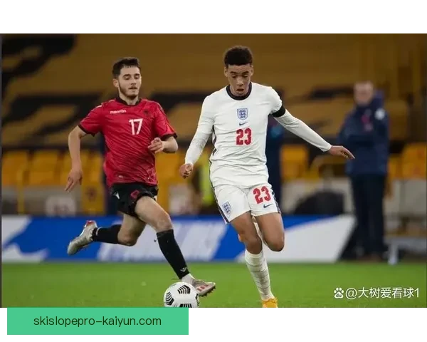 穆西亚拉：英格兰与德国的较量令人期待，双方均展现出强大竞争力