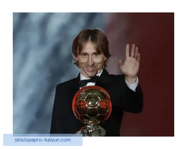 贝尔纳多表现稳健，继续助力球队争夺多冠荣誉