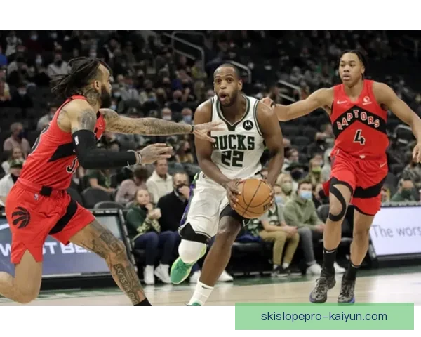 诺伊尔比赛风格总结：出众反应与组织能力助力球队稳固防线